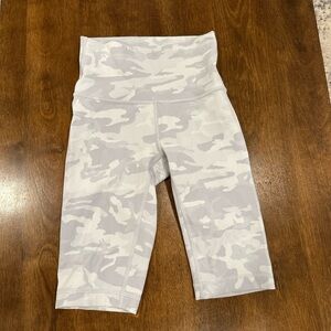 Lululemon White and Grey Camouflage Capri Leggings